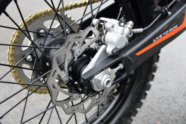 Мотоцикл Regulmoto Norden 300 Мотоцикл Regulmoto Norden 300